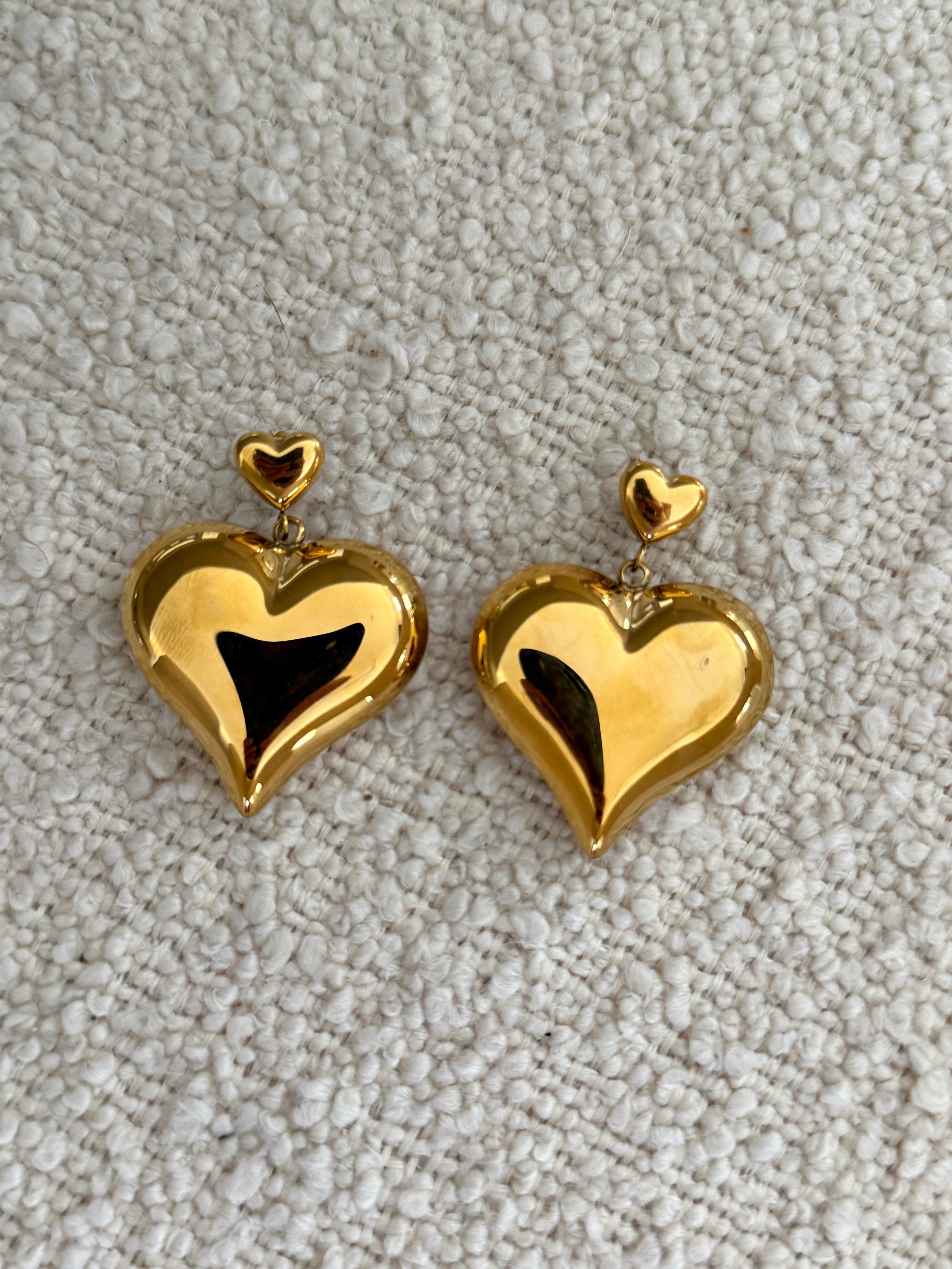LOVE EARRINGS