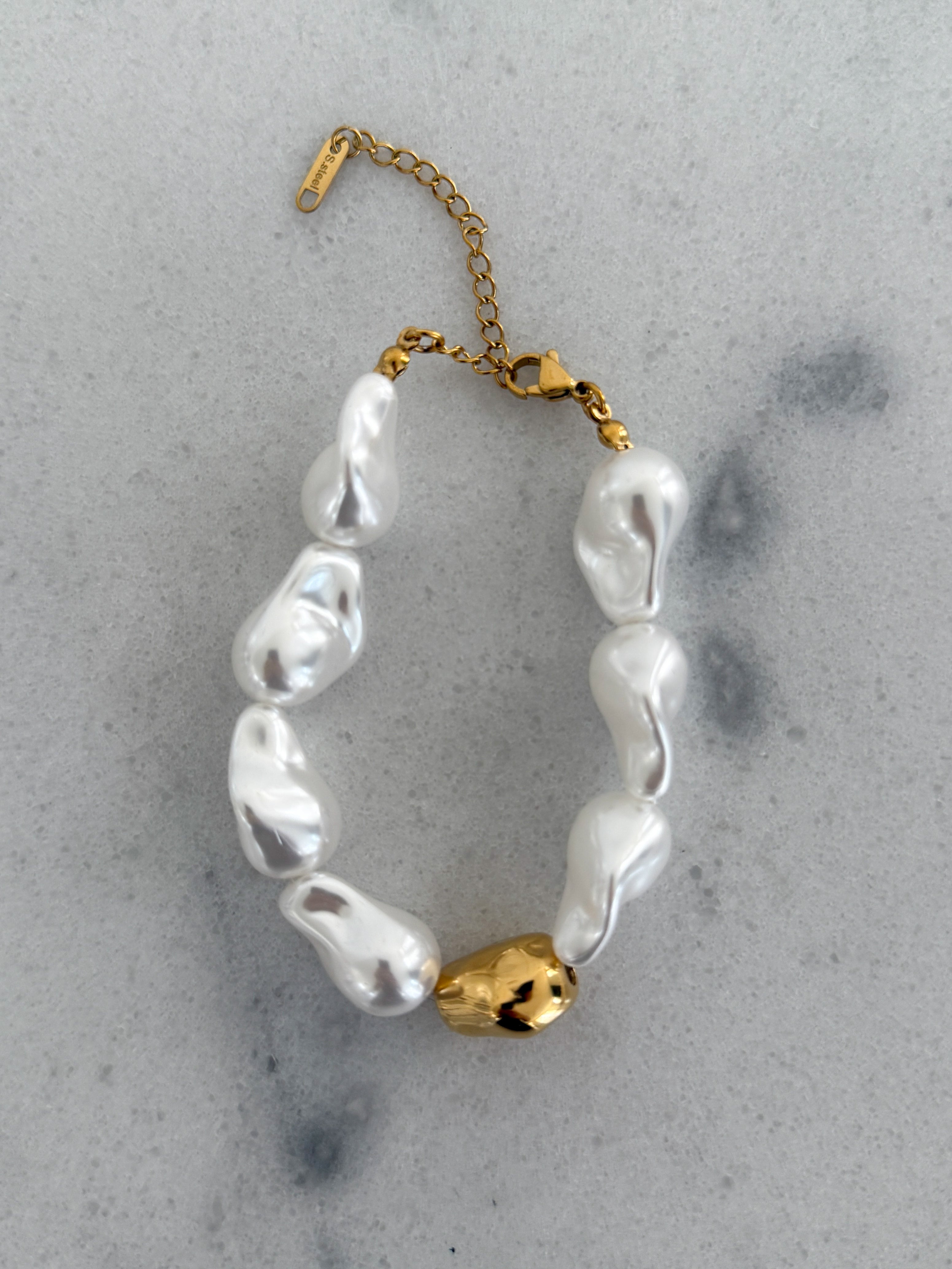 SOPHIA BRACELET