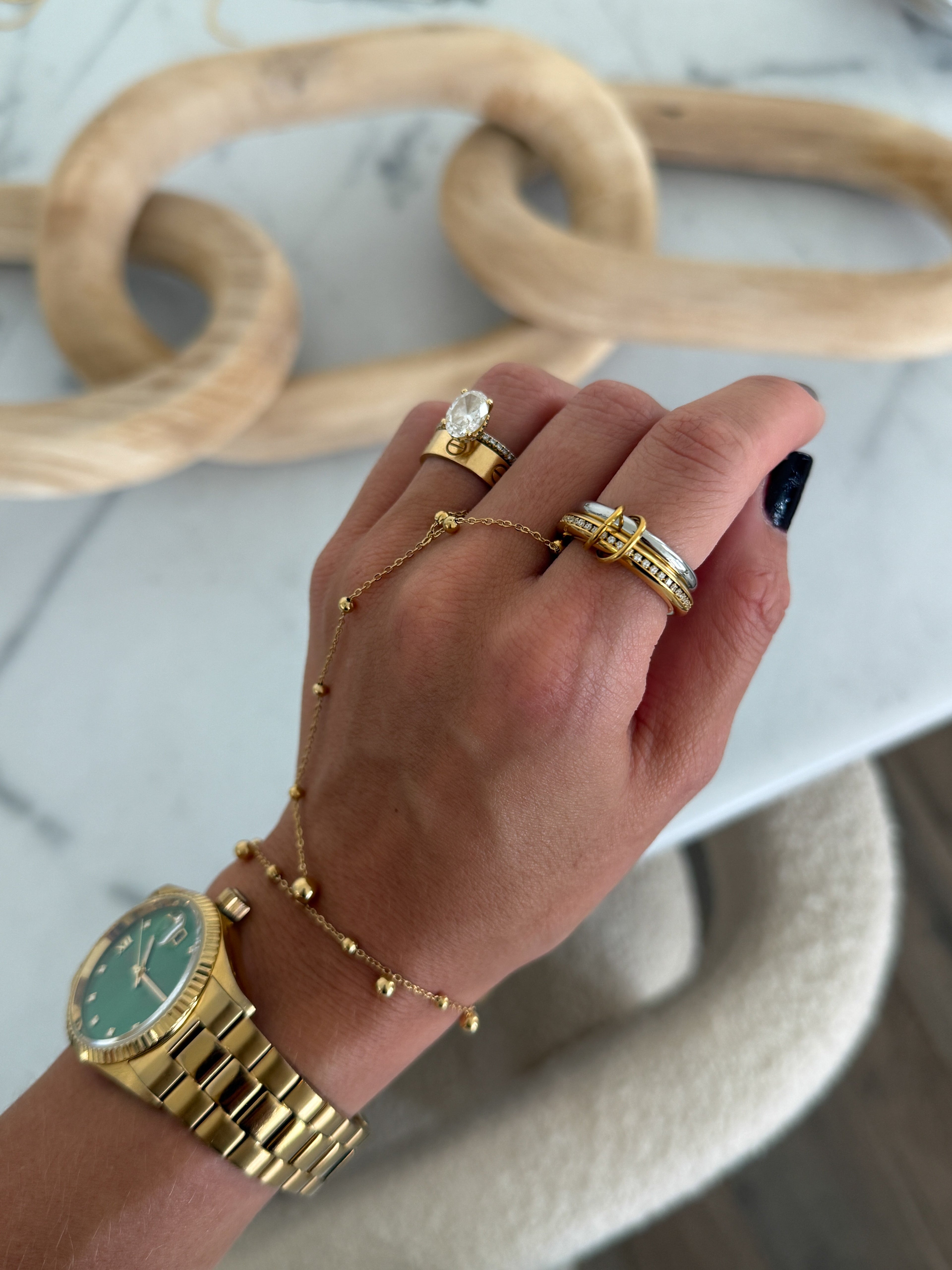 GLAM RING