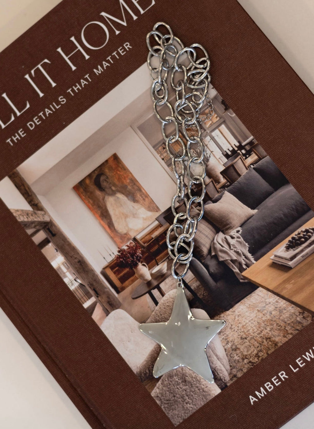 STAR NECKLACE