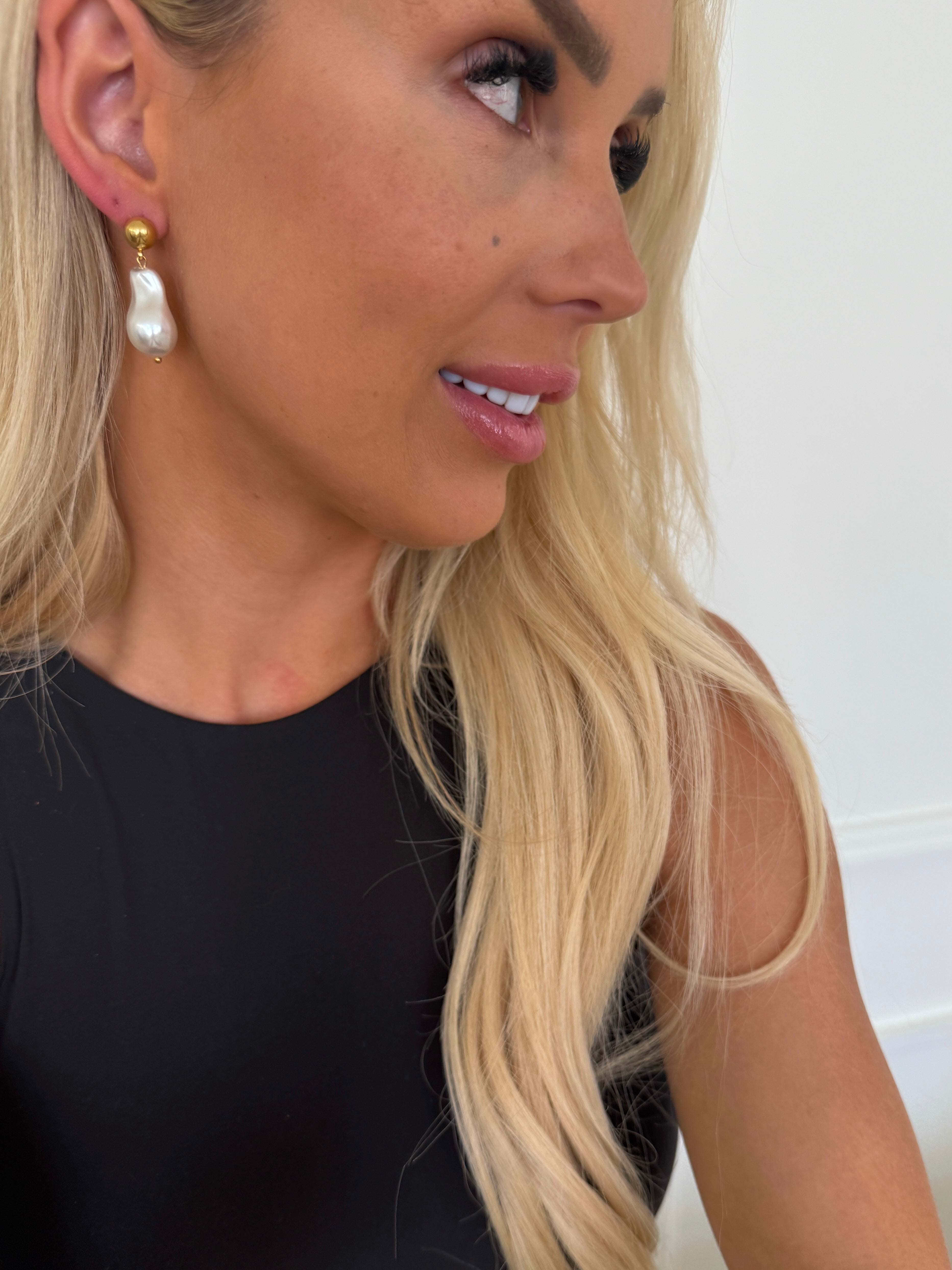 PEARL DROP EARRINGS